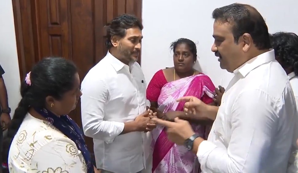 జగన్ న్యాయపోరాటం సుప్రియ కేసులో…జగన్ హమీ…